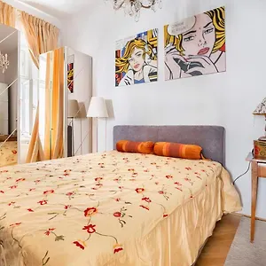  Apartment Imperial Gem . Flamboyant Studio . Heart Of Österreich