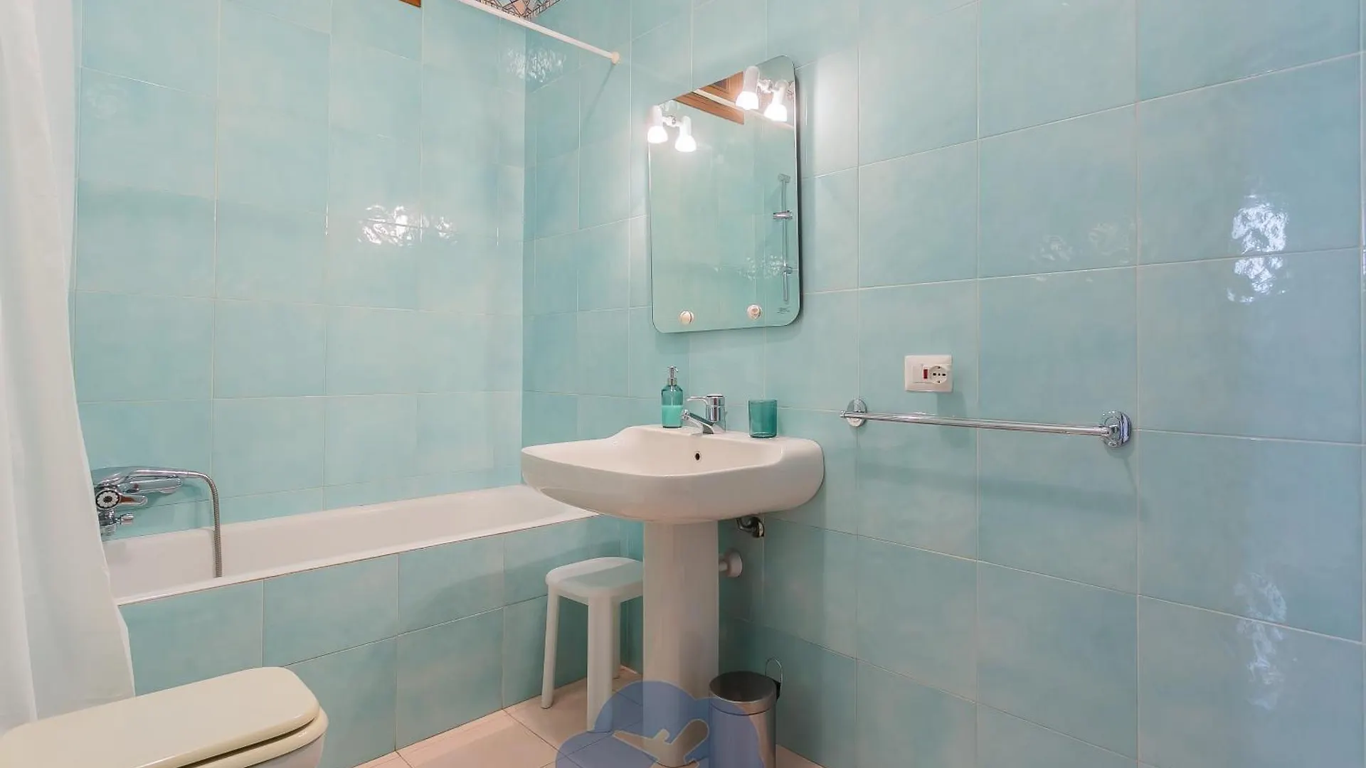 Ferienwohnung Airport House Bari